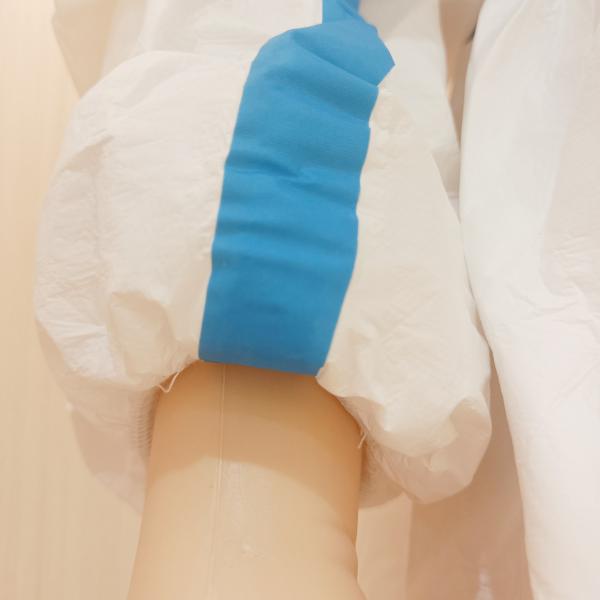 Non Woven Disposable Medical Protective Coverall 65gsm Clothing Waterproof For Hospital