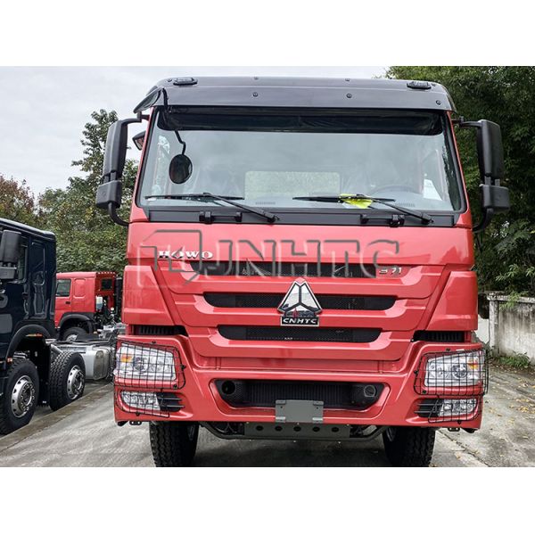 SINOTRUK Heavy Duty Fast Delivery Howo 371HP 6X4 Tractor Truck