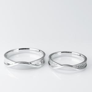 China 18K White Gold Men18 Women12 Small Diamonds Engagement Ring on sale