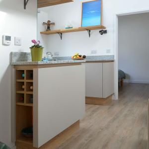 Modern Modular Pantry PVC Kitchen Cabinet For Villa Apartment