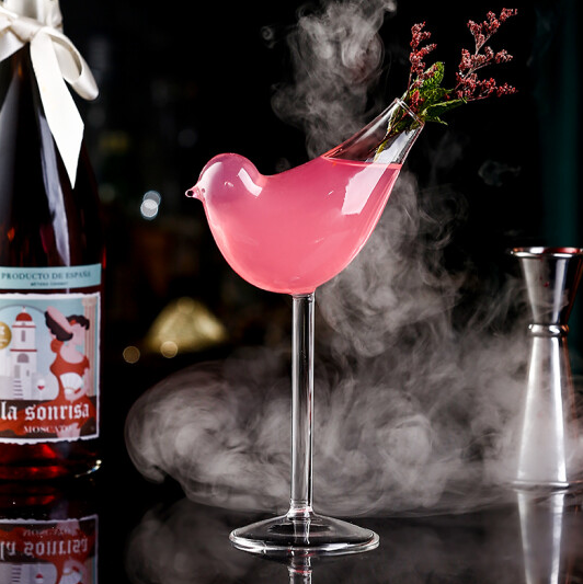 Unique Transparent Bird Shape Juice Beverage Cocktail Glass Bottle 201-300ml For Bar Store