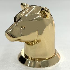 Elegant Zamak Perfume Cap With Mirror Finish Showcasing Luxury