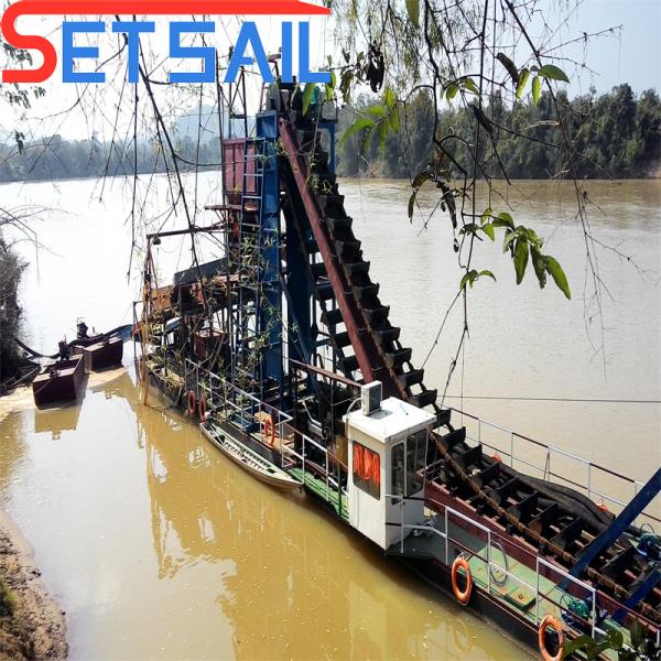 Bucket Chain Sand Gold and Diamond Dredger