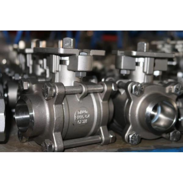 Three Piece Butt Welded Ball Valve with High Mounting Pad