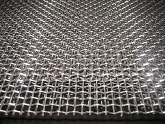 Square Hole Shape Vibrating Screen SS Wire Mesh 100mmx100mm Durable For Mine