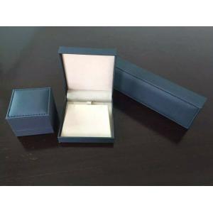 China Elegant Jewelry Plastic Box ,  Jewellery Display Cases Clamshell Open Way on sale