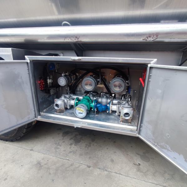 Buy SHACMAN 8*4 Manual Transmission Oil Tanker Truck-New Carbon Steel Diesel Fuel Tanker with Large Capacity at wholesale prices