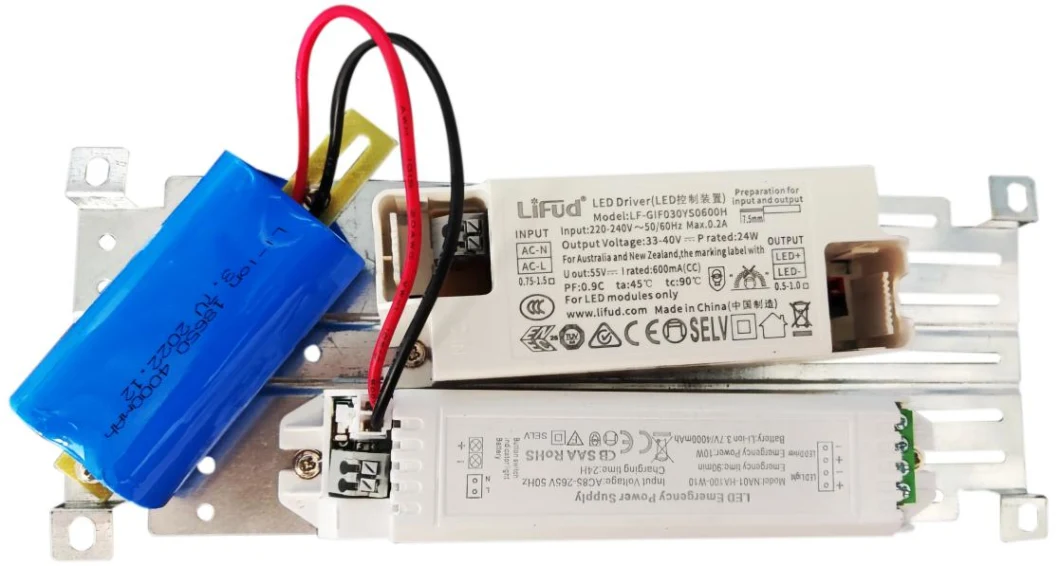 IP66 Ik08 2FT 4FT 5FT Waterproof Dustproof Robust Aluminum Linear Light 25W 35W 45W 50W 65W 75W LED Stainless Steel Waterproof Lamp LED Tri Proof Light