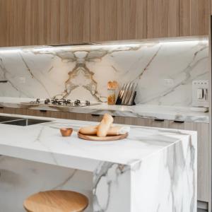 Australian Standards Contemporary Veneer Kitchen Cabinets Custom Modern Marble