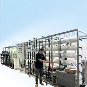China 5T/H Ultrapure Water System with Stainless Steel 304/Fiberglass Construction and ≥99% Desalination Rate on sale