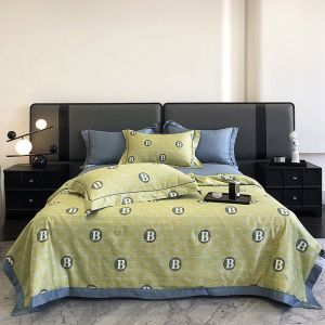 European Skin-Friendly Printing Summer Quilt Set of Four in Smooth Ice Silk Gift