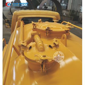 Dongfeng 2 Ton 3MT Small Vacuum Sewage Suction Truck