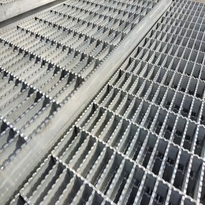 Quality Corrosion Proof 6mm Cross Bar Aluminum Open Bar Grating In 3ft X 20ft for sale