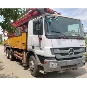 12Mpa Used Concrete Pump Trucks Euro4 46m 4 Section Vertical Reach