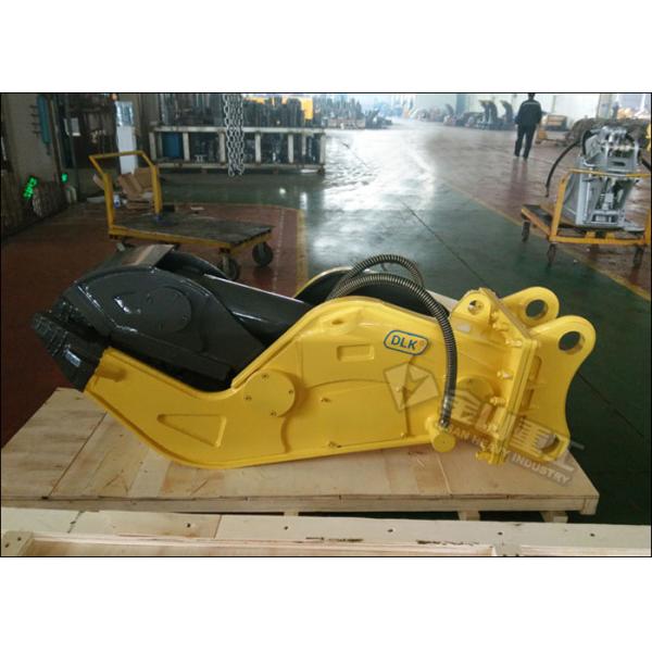 Speed Up Valve Hydraulic Concrete Pulverizer , Komatsu PC220 Pulverizer