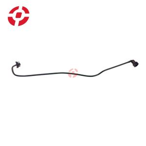 Expansion tank overflow hose OE LR032094 Engine expansion tank reservoir