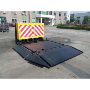 Honeycomb Aluminum Road Traffic Barrier Interceptor 1800KG Heavy Duty