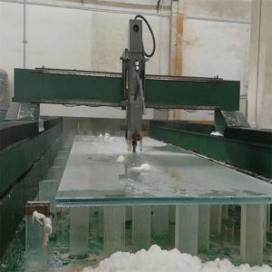 Villa Into A Paradise With Clear Acrylic Panels And Infinity Pool