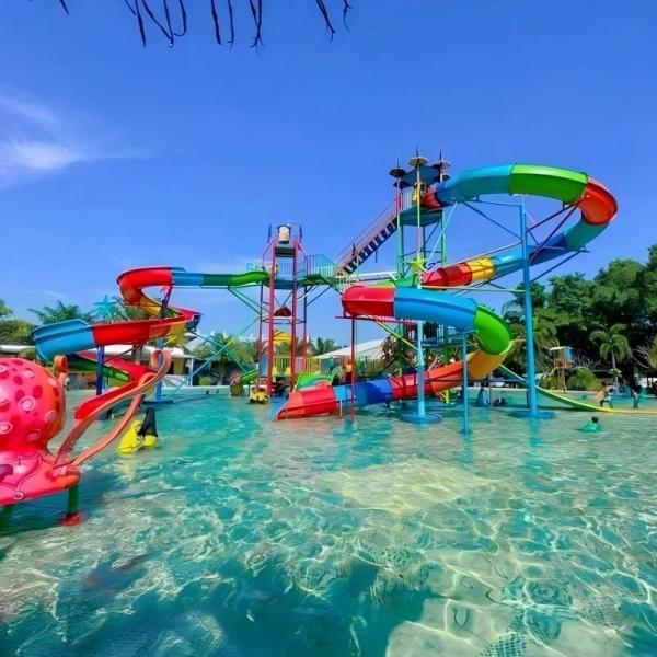 Buy Water Amusement Fun Park Outdoor Swimming Pool Small Fiberglass Water Slide at wholesale prices
