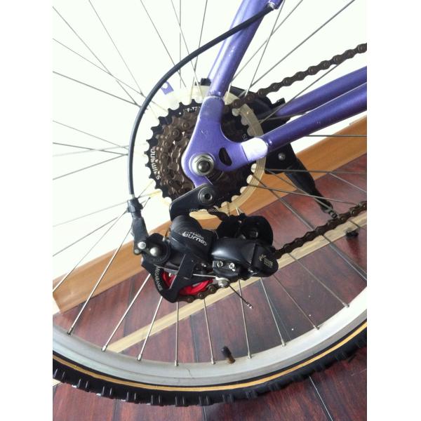 Threadless Aluminum Stem 26" Men's Shimano 21S MTB Mountain Bike with Front Suspension