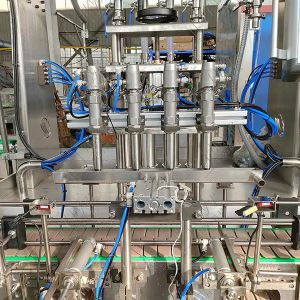 SUS304 2000BPH Automatic Edible Oil Filling Machine Customized Dimension