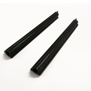 black fintube Electric Fence insulator fastened with staples available of pre