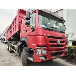 China SINOTRUCK Howo Tipper Dump Truck 380Hp 6 × 4  20CBM Box 10 Wheels Smashing Angle iron on sale