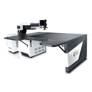 E500 Automatic Laser Welding Machine For Galvanized Plate Advertising Sign