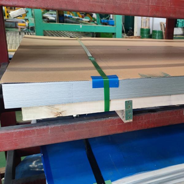 Cold Rolled 0.05mm Stainless Steel Sheet Metal Customizable Colored