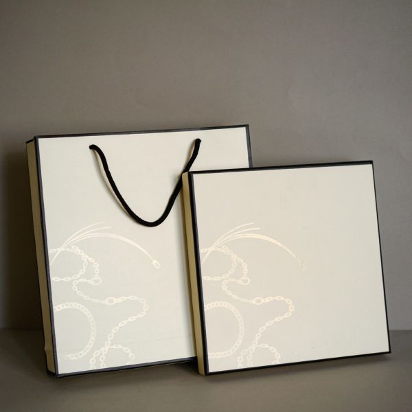 Valentine's Day jewelry boxes with Korean style design featuring long strip bows