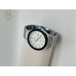 Luxury Waterproof Quartz Movement Watch Date Showing Stainless Steel Strap