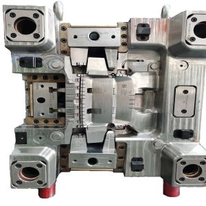 PP TF Automotive Injection Mold HRC42-44 Environmentally Friendly