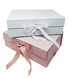 Luxury Fancy Packaging Box Magnetic Cardboard Shipping Box With Ribbon