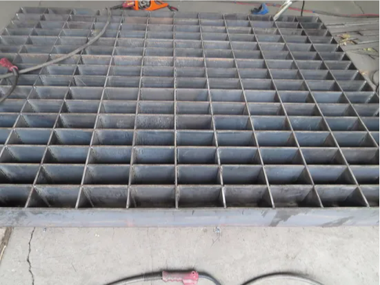 China Galvanized Steel Hinged Drain Grating Mild Steel Grating Iron Grating Steel Drainage Cover on sale