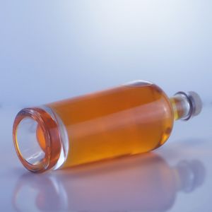 750ml Glass Liquor Bottle with Cork Stopper and Custom Cap Body Material Glass