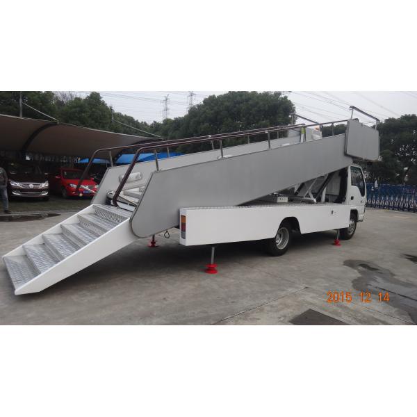 Buy Diesel Aircraft Passenger Stairs Commercial Chassis With ISUZU Engine  at wholesale prices