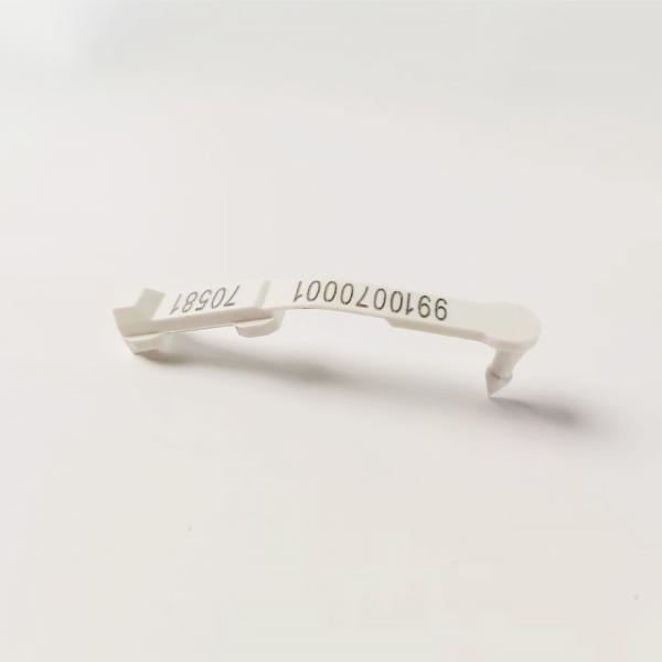 Easy To Install Sheep Ear Tags With 134.2KHz Frequency Custom Goat Ear Tags