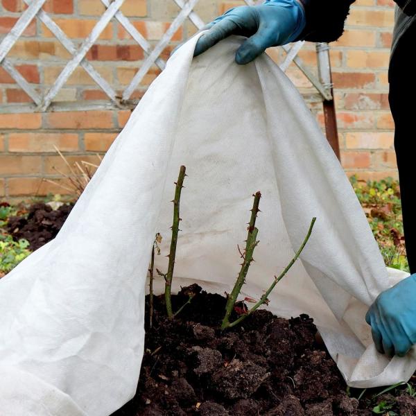 Anti UV Garden Floating Row Cover Fabric Durable Polypropylene