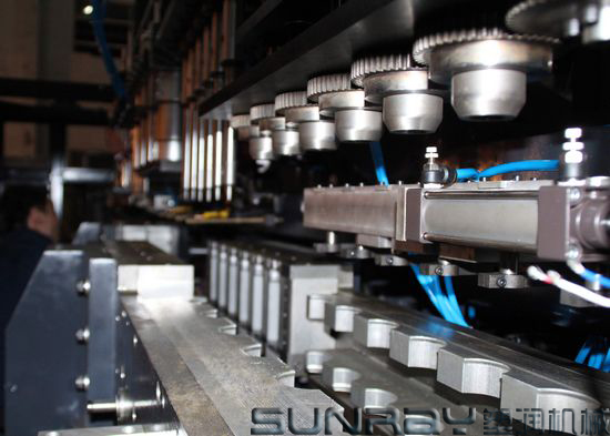 500ML Plastic Milk Bottle Or Jerry Can Making Machine Six Head Automatic SRB80D-6