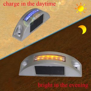 Solar Powered IP68 Waterproof LED Light Solar Road Stud Lights