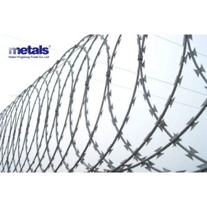 BTO-22 CBT60 Concertina Razor Barbed Wire 98ft Roll