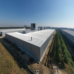 Large Span Pre Engineered Steel Warehouse Prefabricated Steel Structure Cold