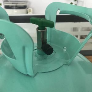 C2h2f4 R134A Refrigerant Coolant Auto Air Conditioning Refrigerant Gas