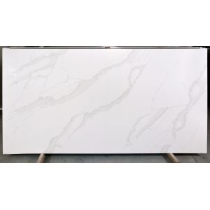 Thickness 6mm-15mm No Radiation Calacatta Quartz Stone For Interior Decoration