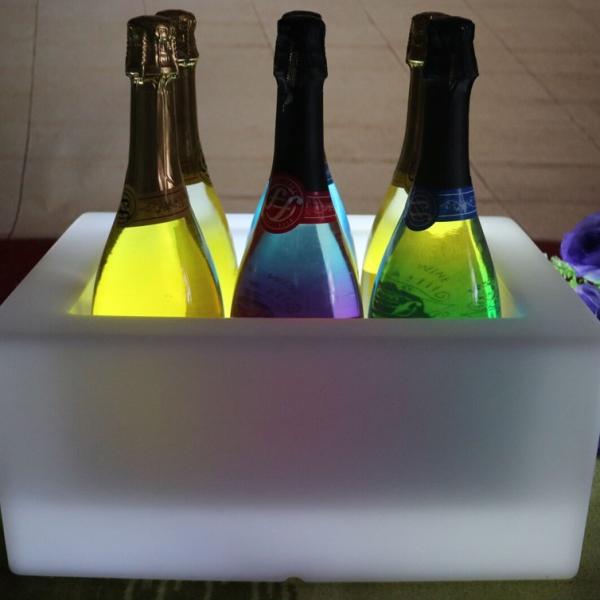 16 Colors Changing PE Plastic LED Ice Bucket IP65 Water Resistant For Beer Champagne