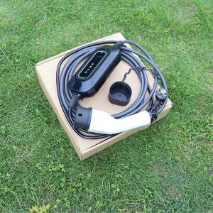 3.5kw Level 2 EV Portable Charger Plug Charge Start-up 16A Output Current for