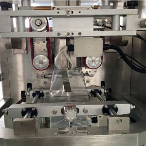 420mm Liquid Packer Machine 1500ml Water Filling Sealing Machine