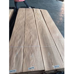 Thick 0.50MM Red Oak Wood Veneer Crown Cut Door A Grade For Interior Decoration