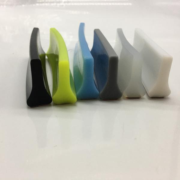 Bendable Water Dam Barrier for Shower Threshold 10-Year Service Life Height 0.47" 14mm