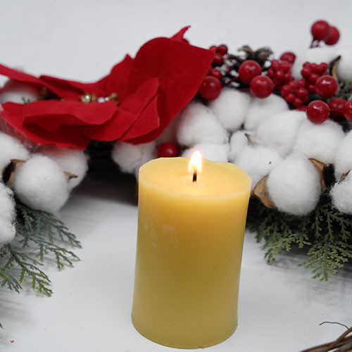 4.6*4.6cm 72g Yellow Pure Beeswax Candles Natural Aroma